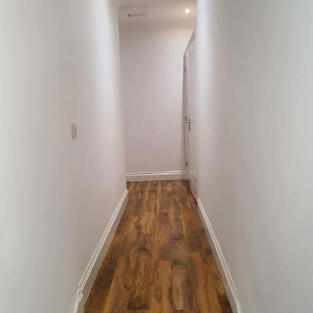 Beautiful Room In Lovely Flat Londra Esterno foto